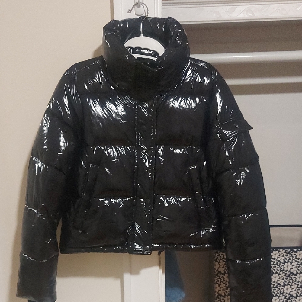 Shiny Black Women's Puffer Jacket